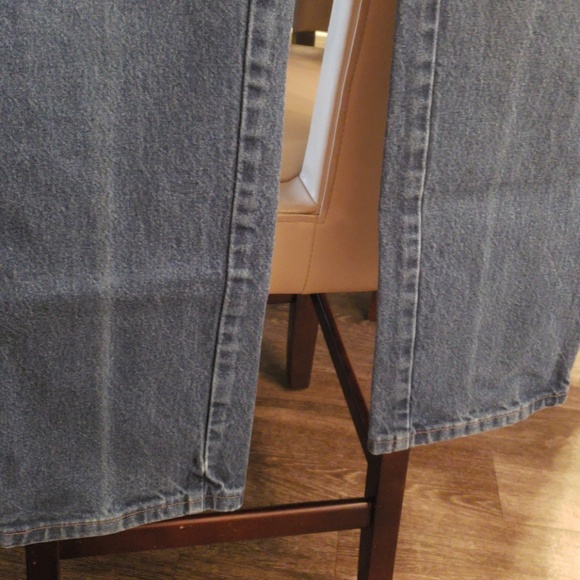 Mens Wrangler 32x32 cowboy slimcut jeans. - Picture 4 of 4